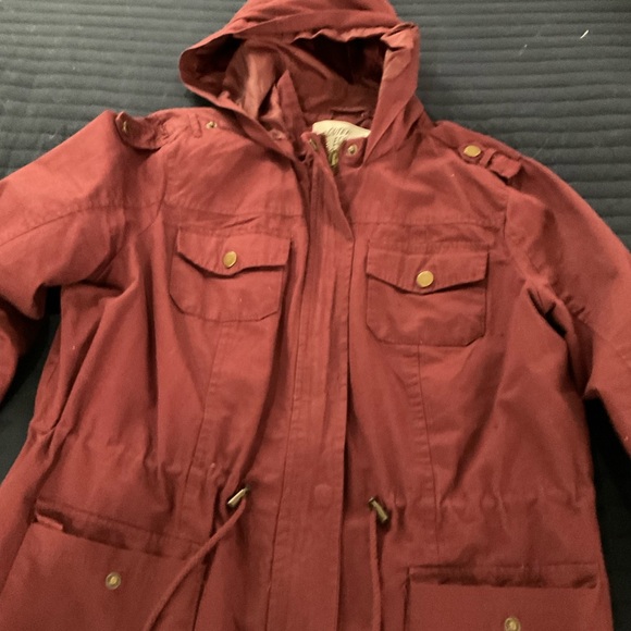 WOMEN PULLOVER JACKET SZ LARGE BURGUNDY USED - Picture 2 of 4